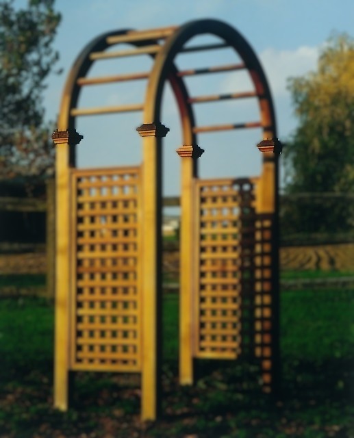 Classic Cedar Arbor Easy-Up Post Cap Set