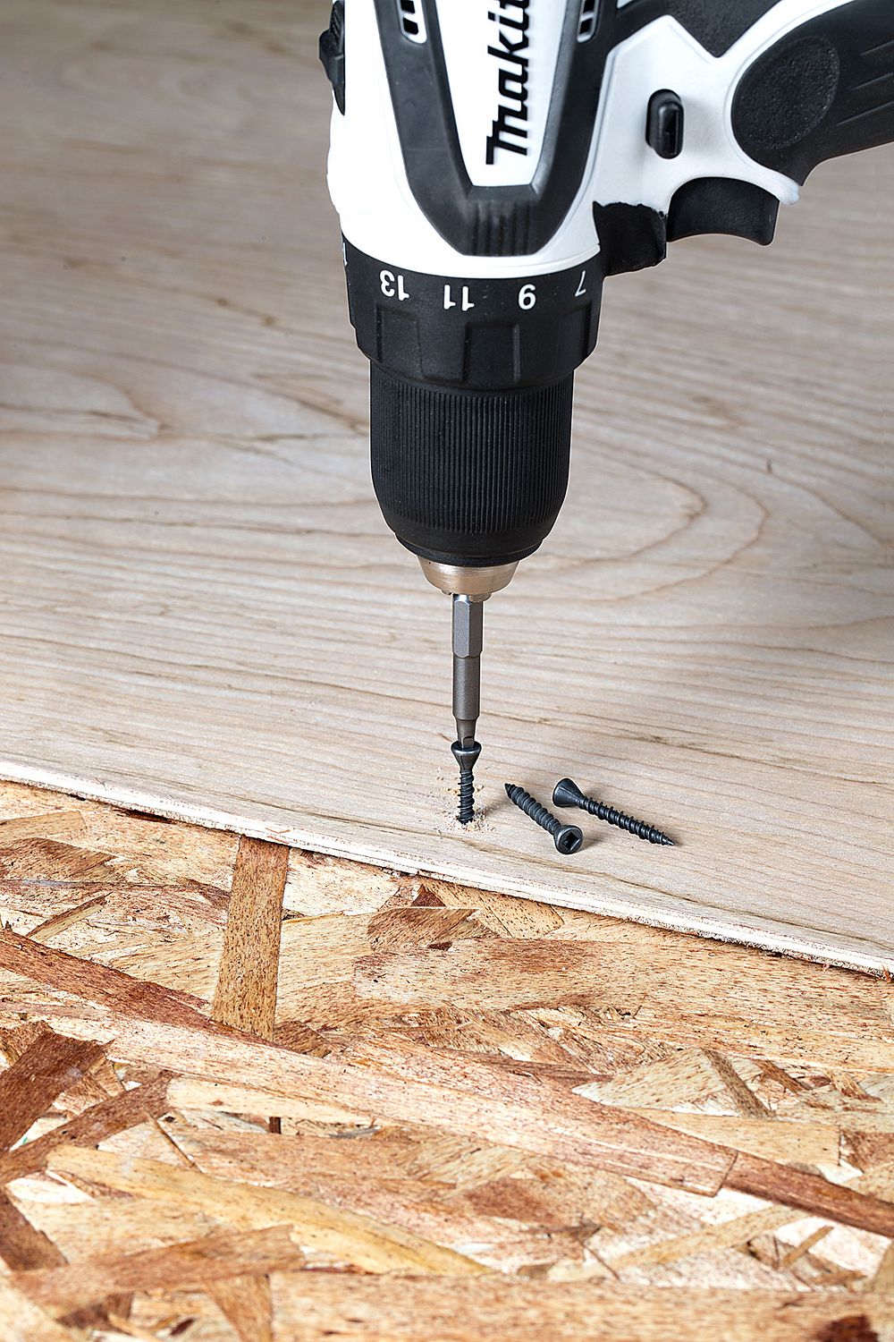 HCKMTH114S Simpson Strong-Tie 1-1/4" MTH Collated Wood Underlayment Screw Gray Phosphate Coating 1000-CT Carton